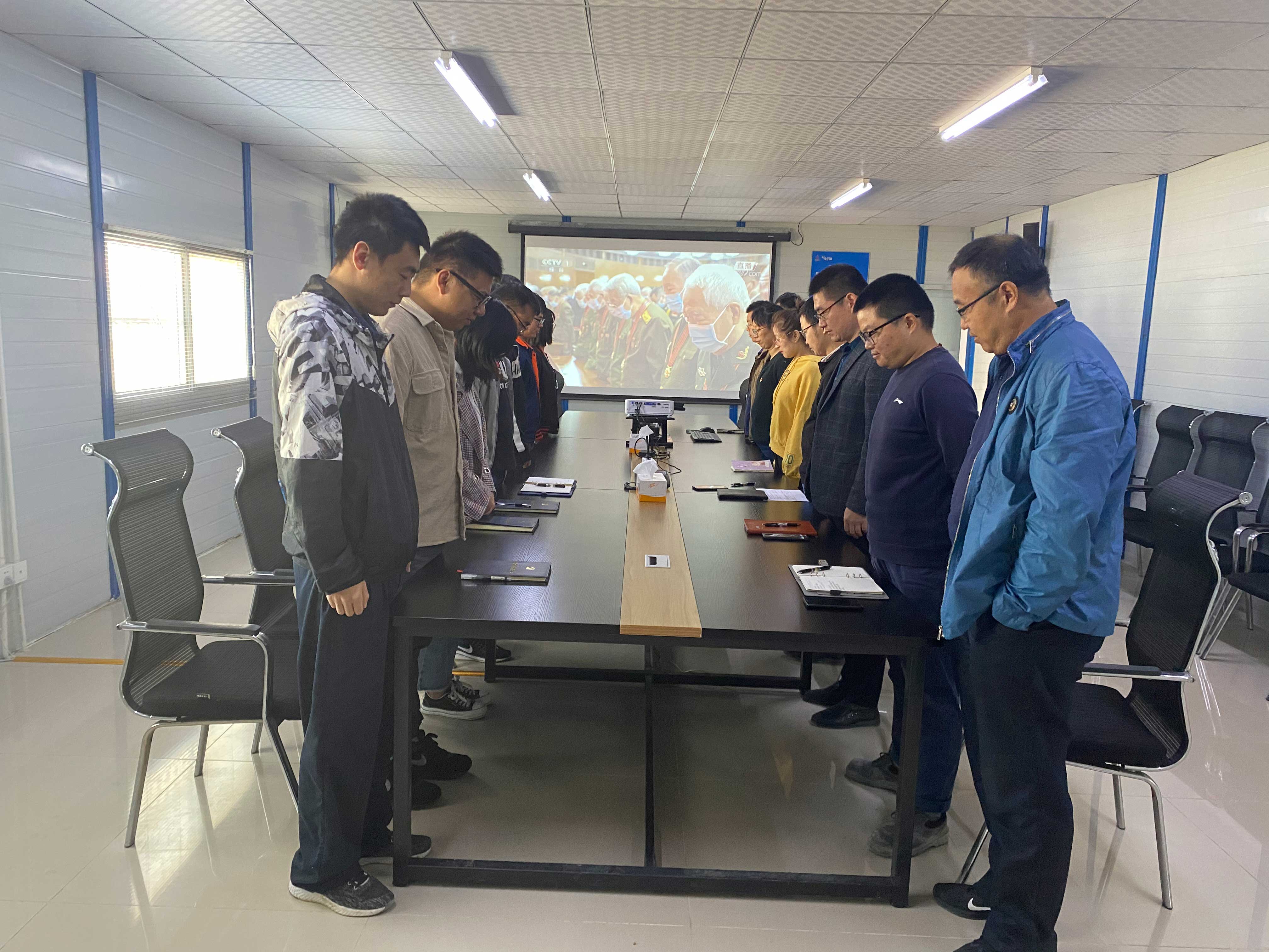 1673f4ac1f65411bb78cbd7aa245eb45.jpg 1673f4ac1f65411bb78cbd7aa245eb45.jpg